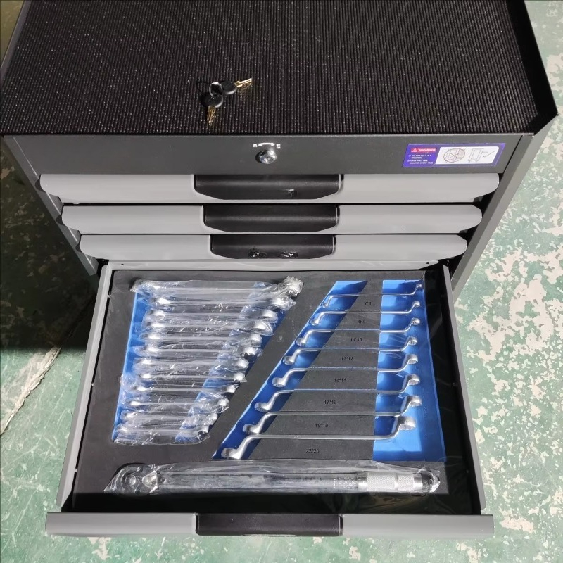 Offre Spéciale : Kit d'outils  - Hand Tools In Workshop avis et prix